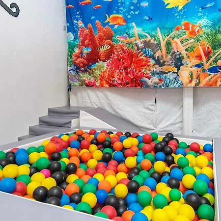 4 Star In Henne 亨讷斯特兰德