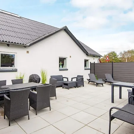 度假居 4 Star In Henne *