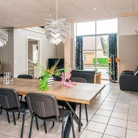 度假居 4 Star In Henne