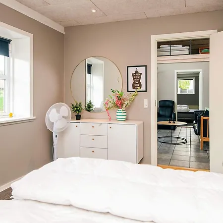 4 Star In Henne Holiday home *