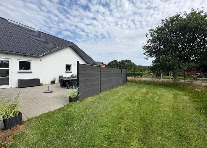 4 Star In Henne Holiday home *