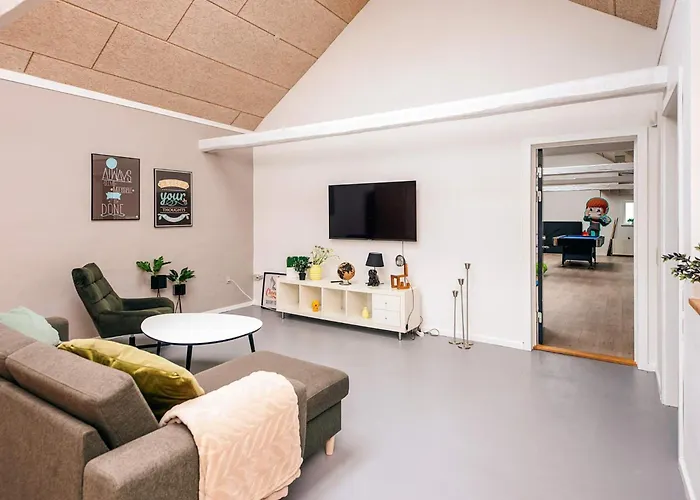 Holiday home 4 Star In Henne Henne Strand