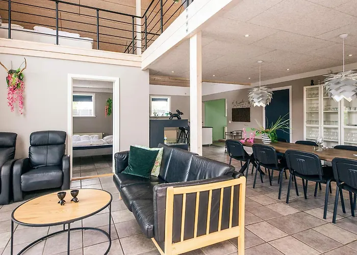 4 Star In Henne * Henne Strand